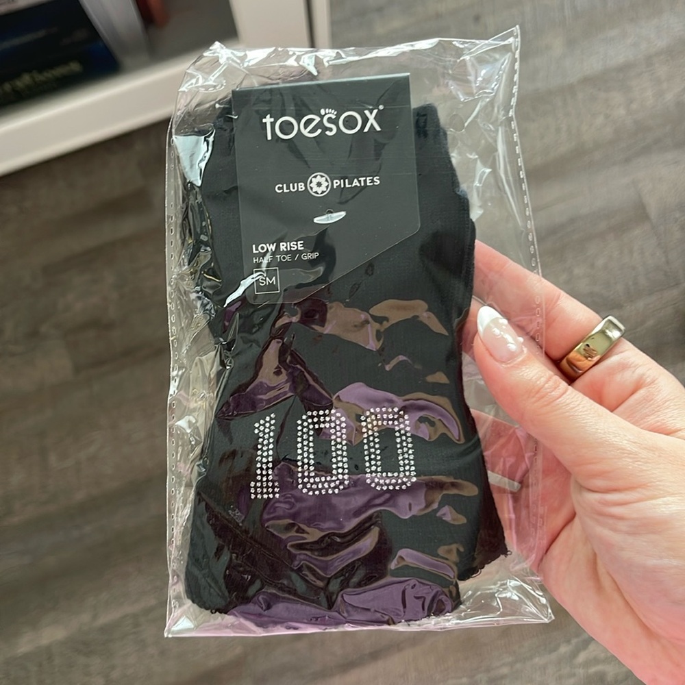 Club Pilates Toesox Half Toe 100 Class Grip Socks
